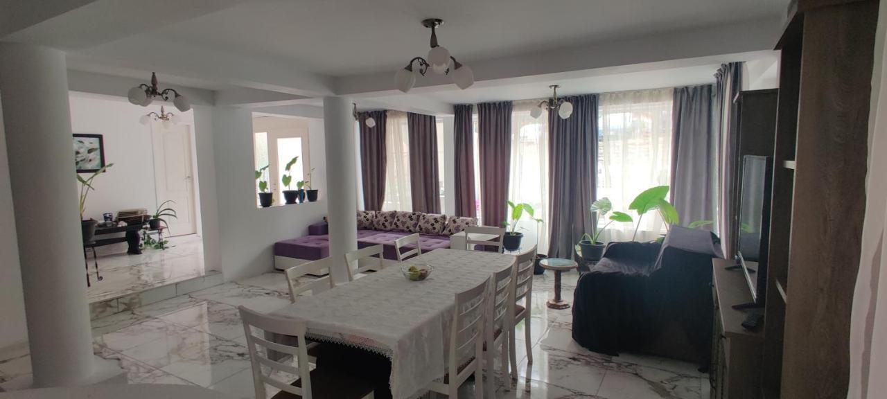 فندق Casa Narcisa Băile Herculane المظهر الخارجي الصورة