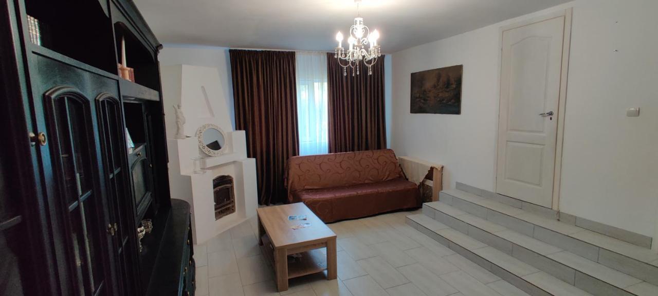فندق Casa Narcisa Băile Herculane المظهر الخارجي الصورة