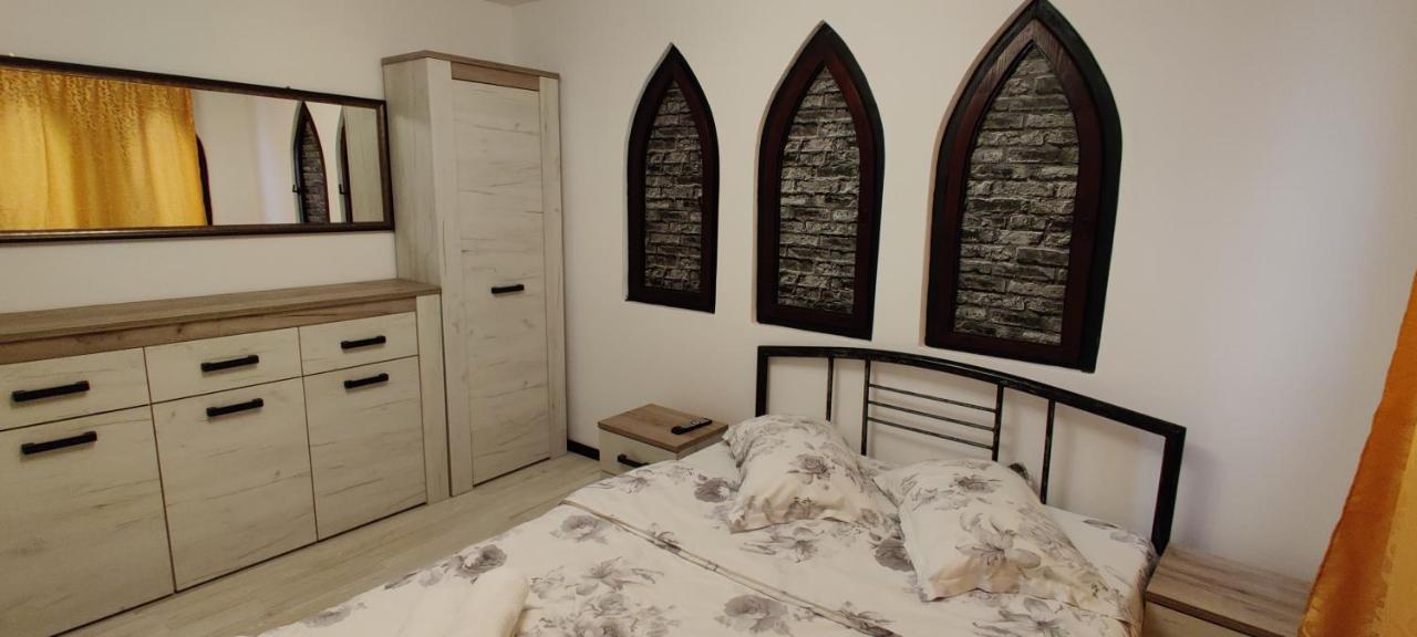 فندق Casa Narcisa Băile Herculane المظهر الخارجي الصورة